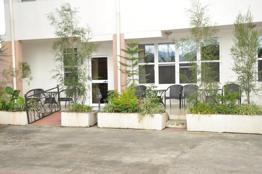 Addis Regency Hotel Екстериор снимка