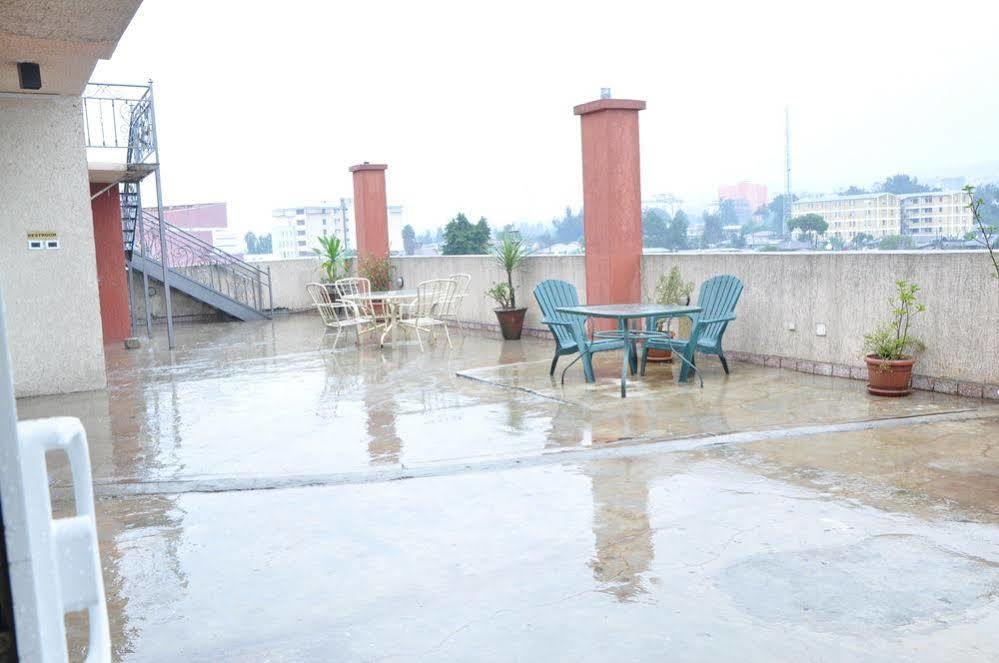 Addis Regency Hotel Екстериор снимка
